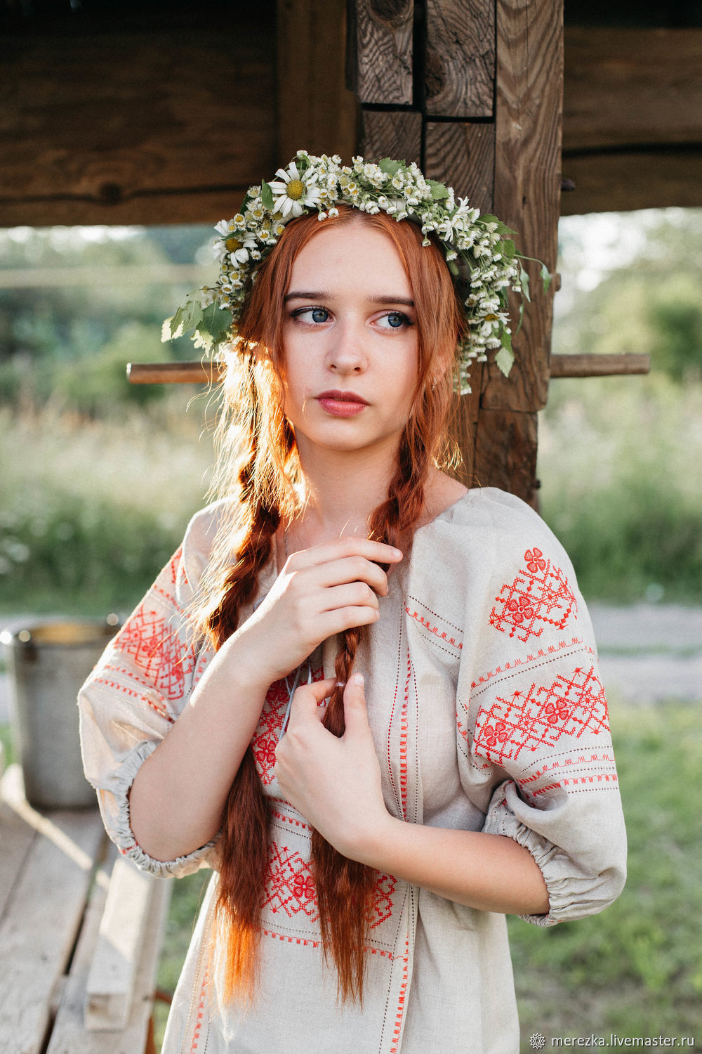 Girls in Slavic costumes in Anshan