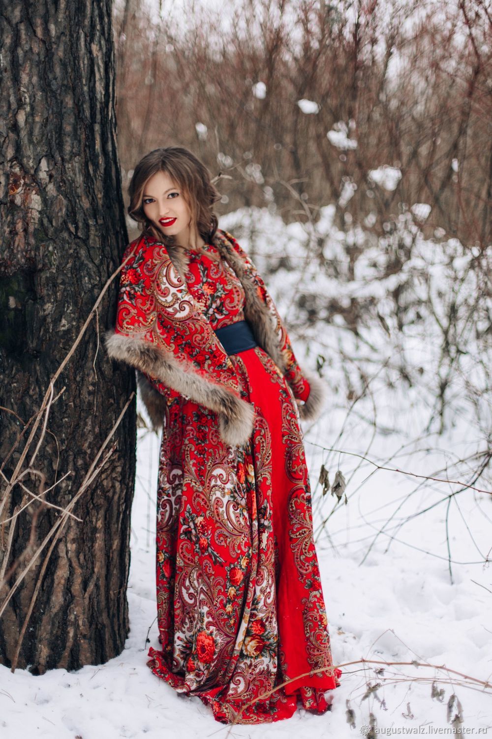 Photo Girls in Slavic costumes in Anshan