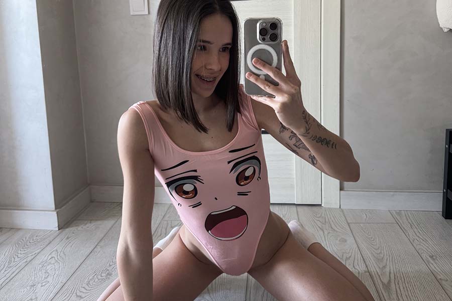 Model Tina in Anshan